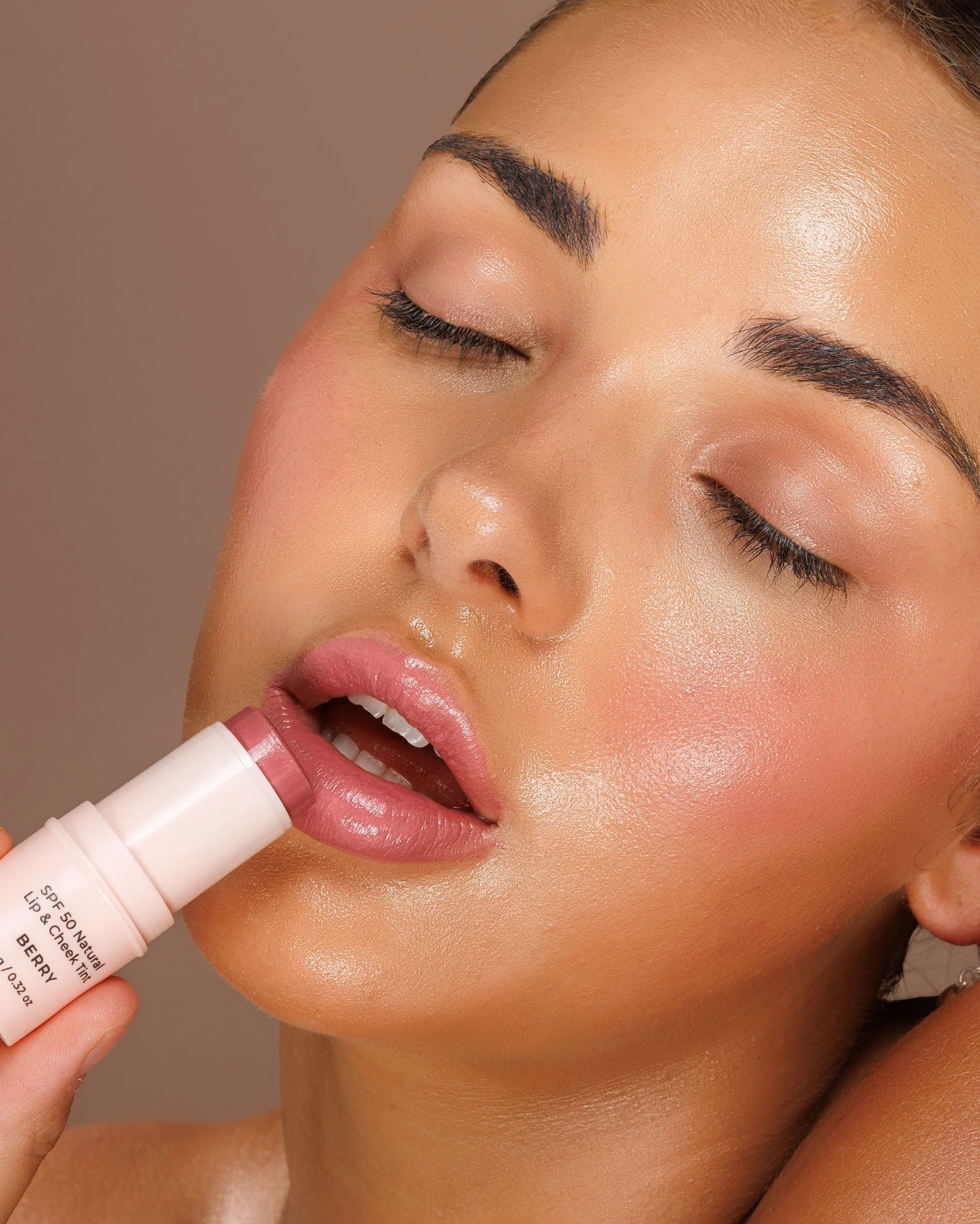 Spf 50 Natural Lip & Cheek Tint - Berry - Image 3