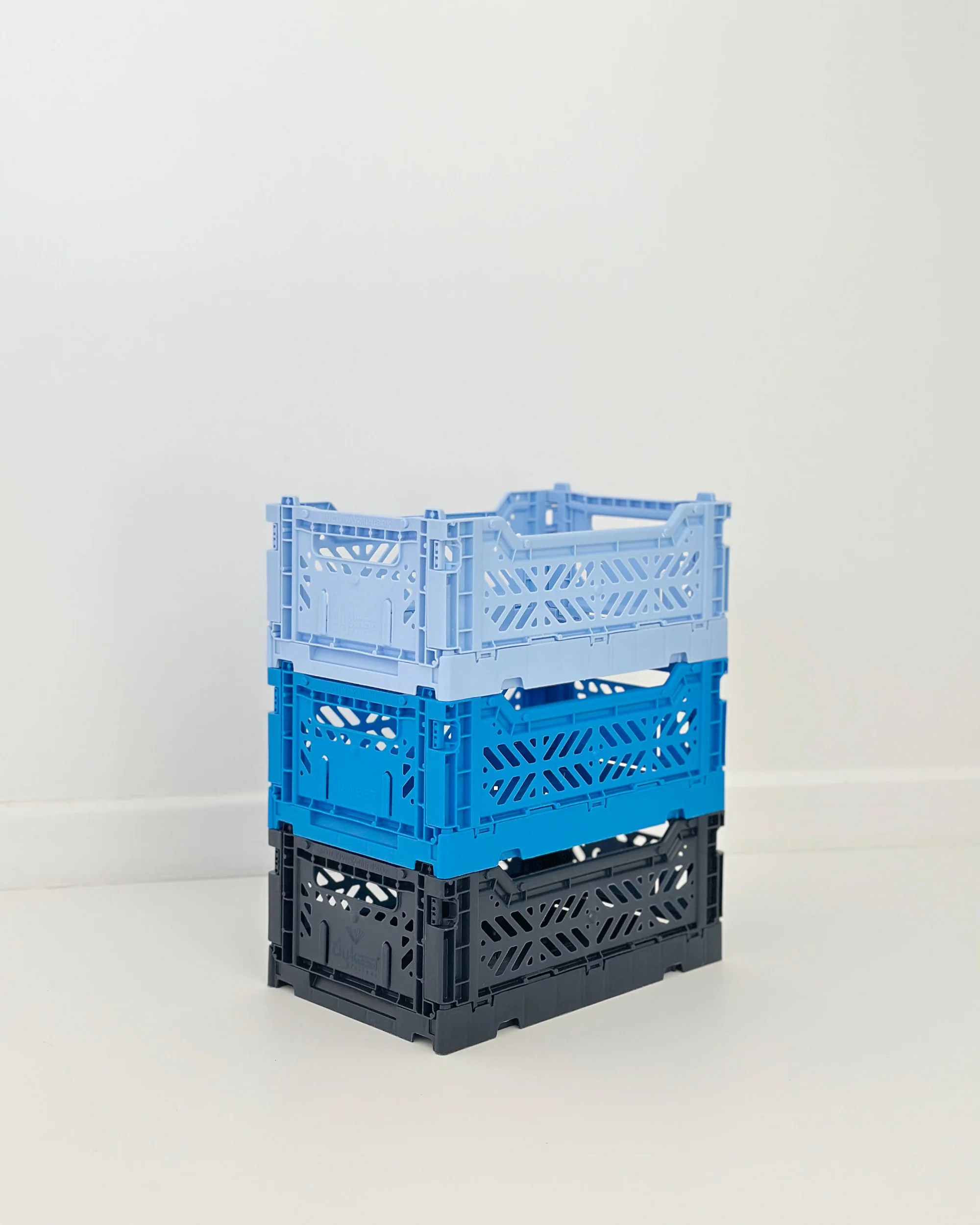 Folding Crates - Blue - Image 4