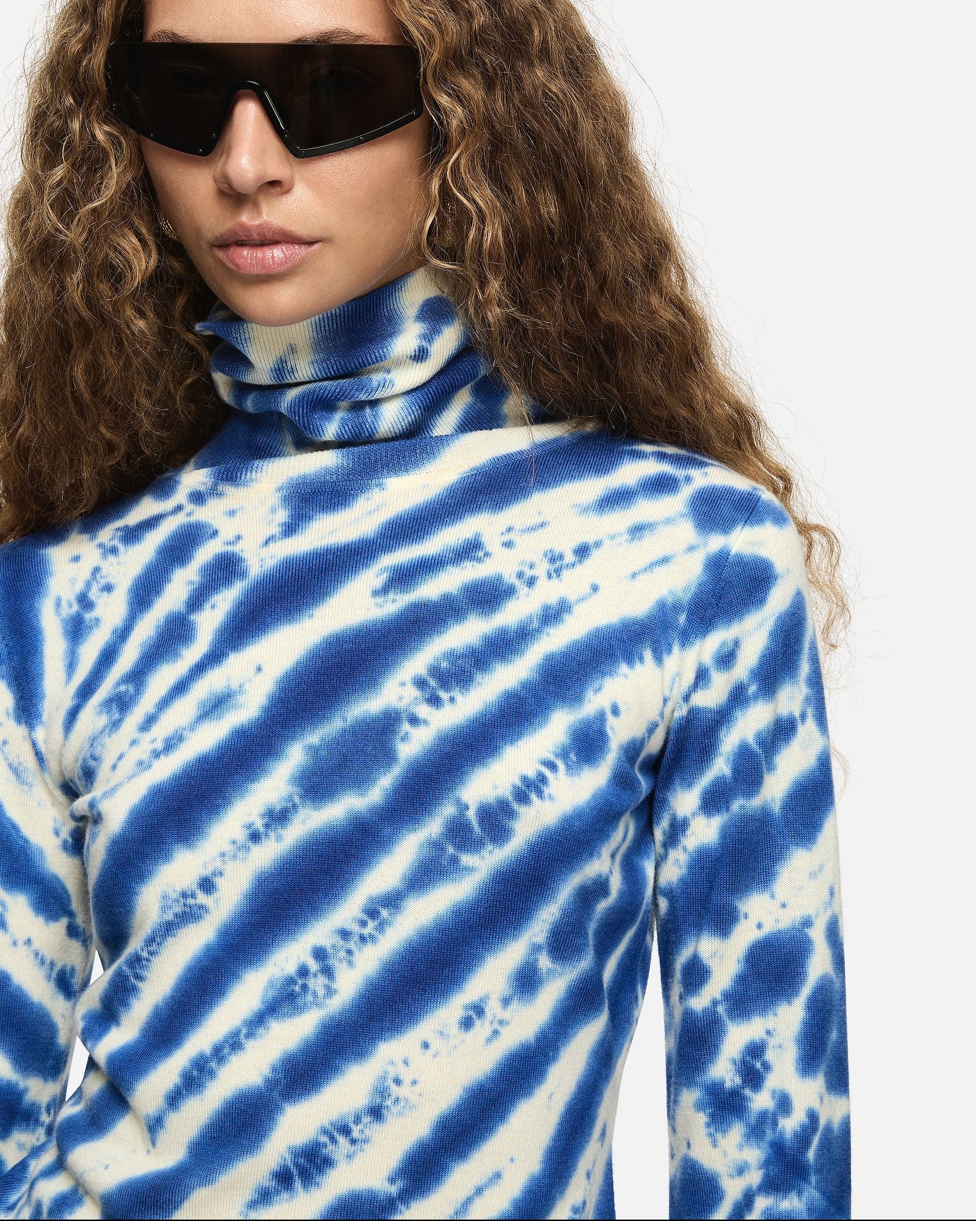 Wool Paloma Turtleneck - Image 2