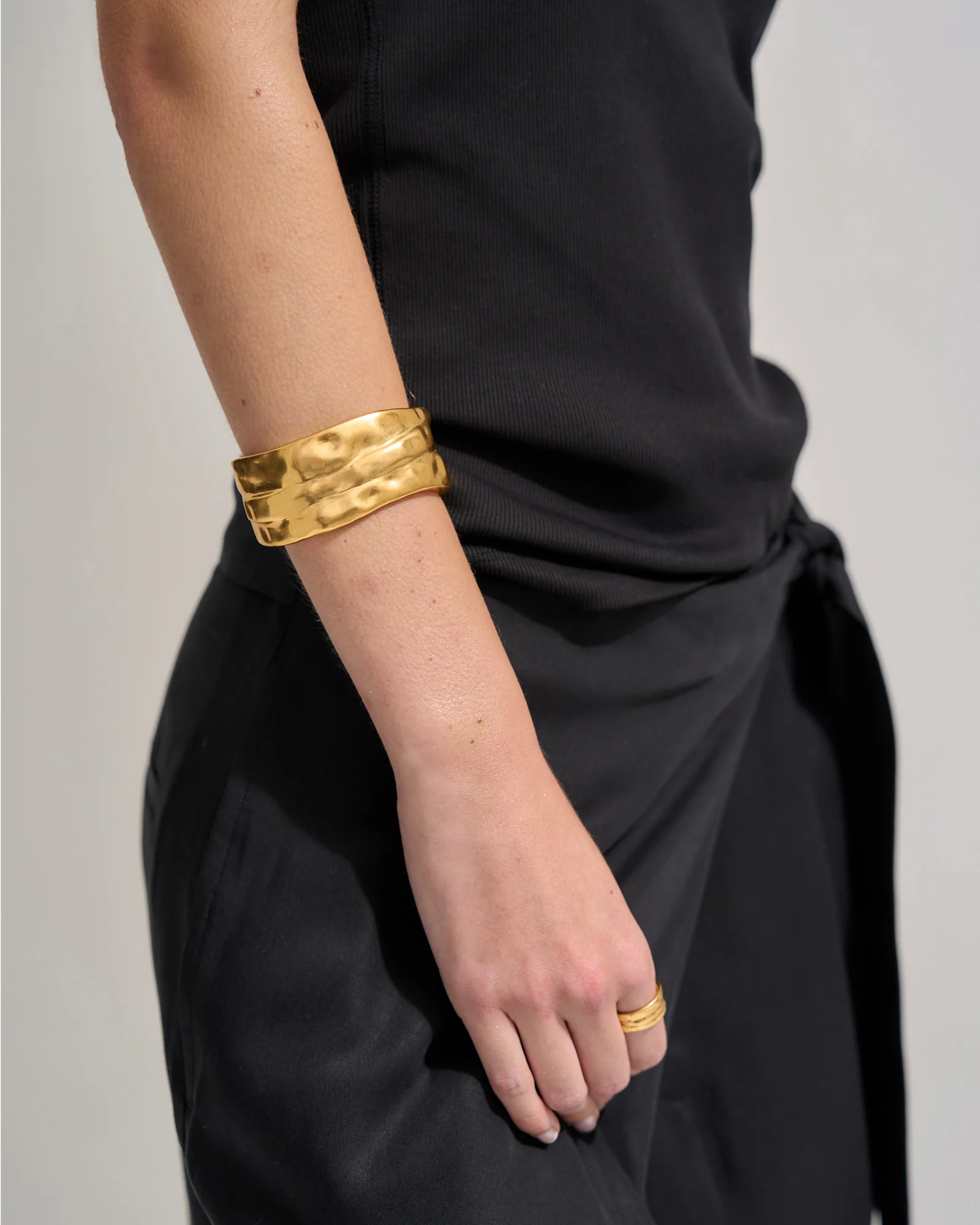 Sloane Cuff - Gold - Image 2