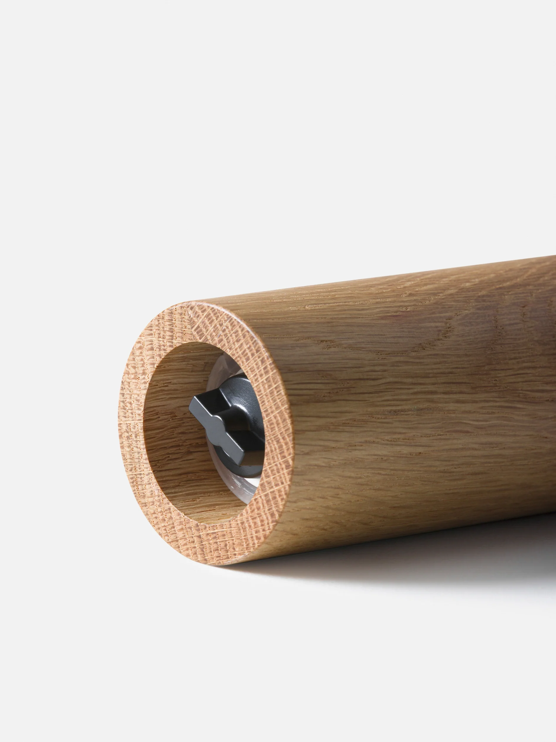 Pinch Salt & Pepper Mill - Oak - Image 4