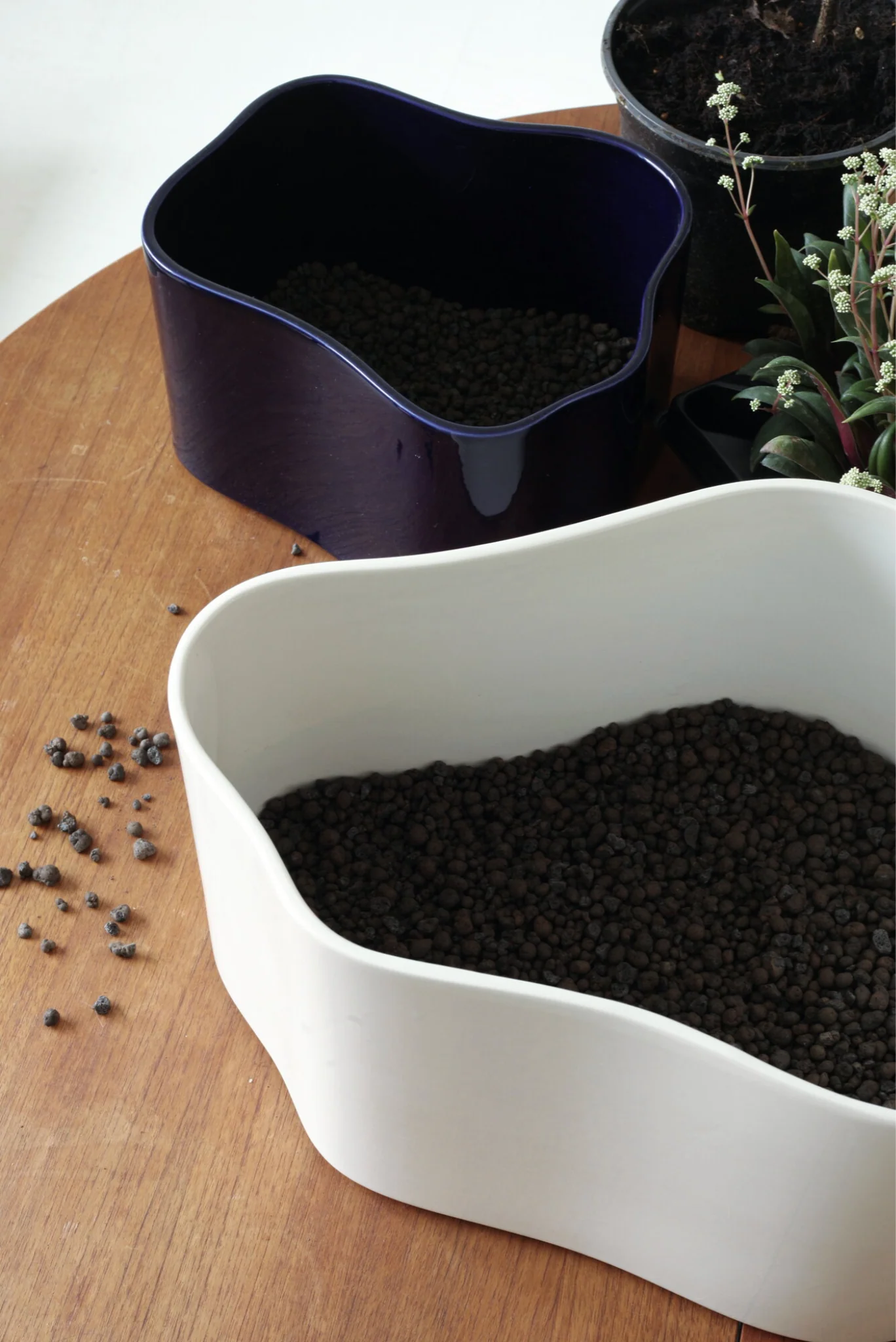 White Artek Riihitie Plant Pot A - Image 5