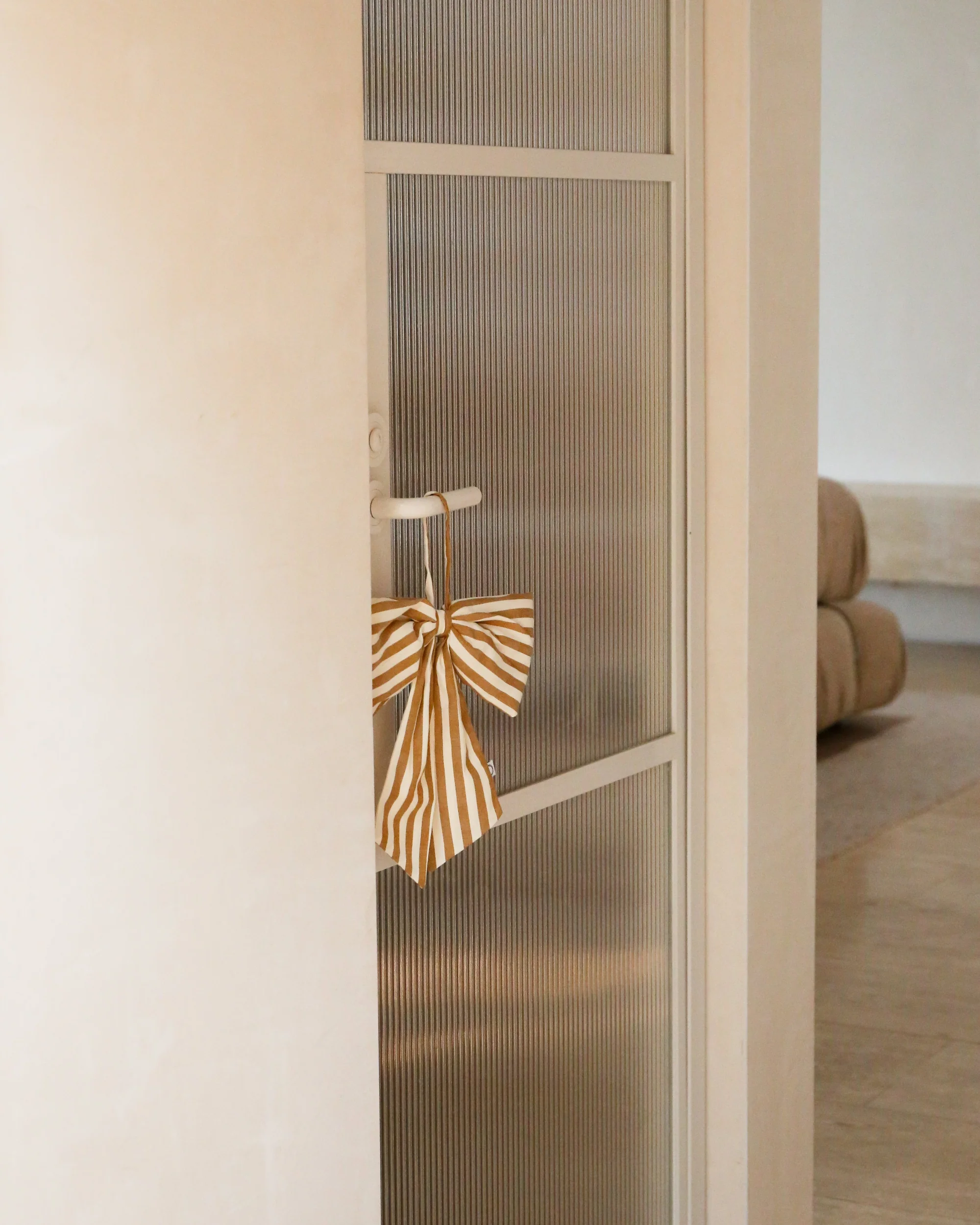 Hanging Bow Decoration - Stripe - Image 3