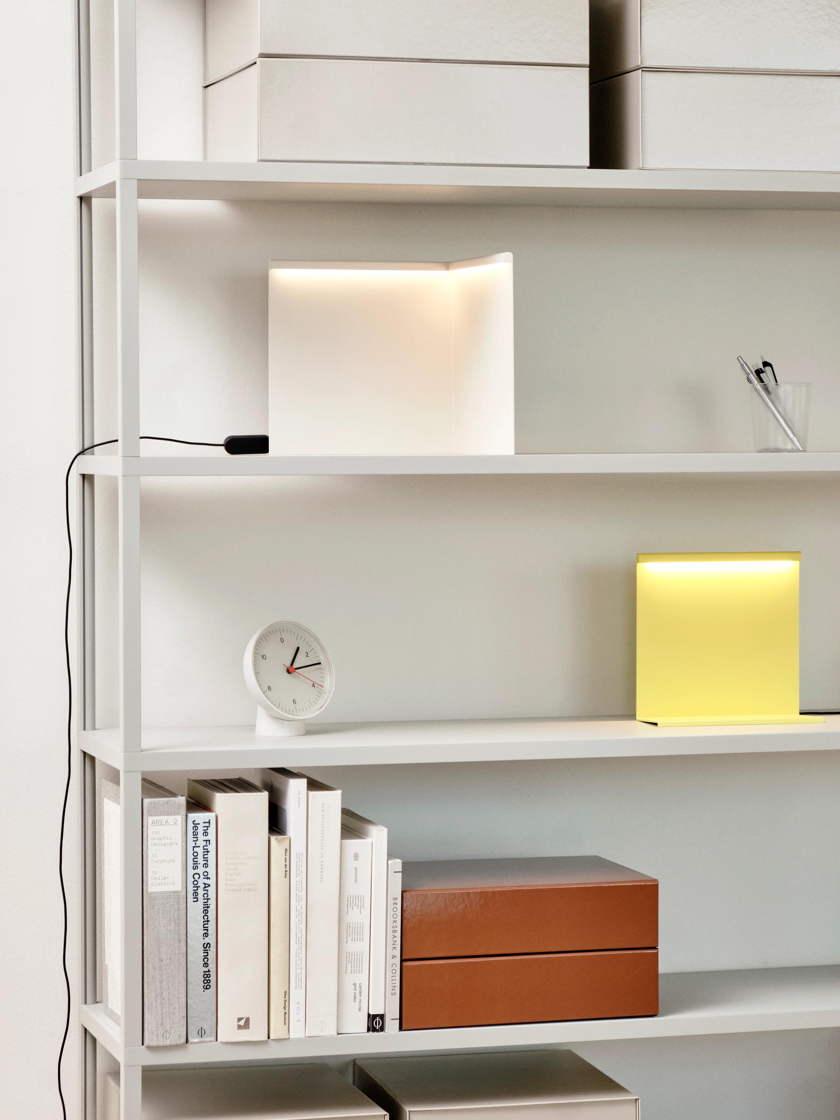 Table Clock - White - Image 3