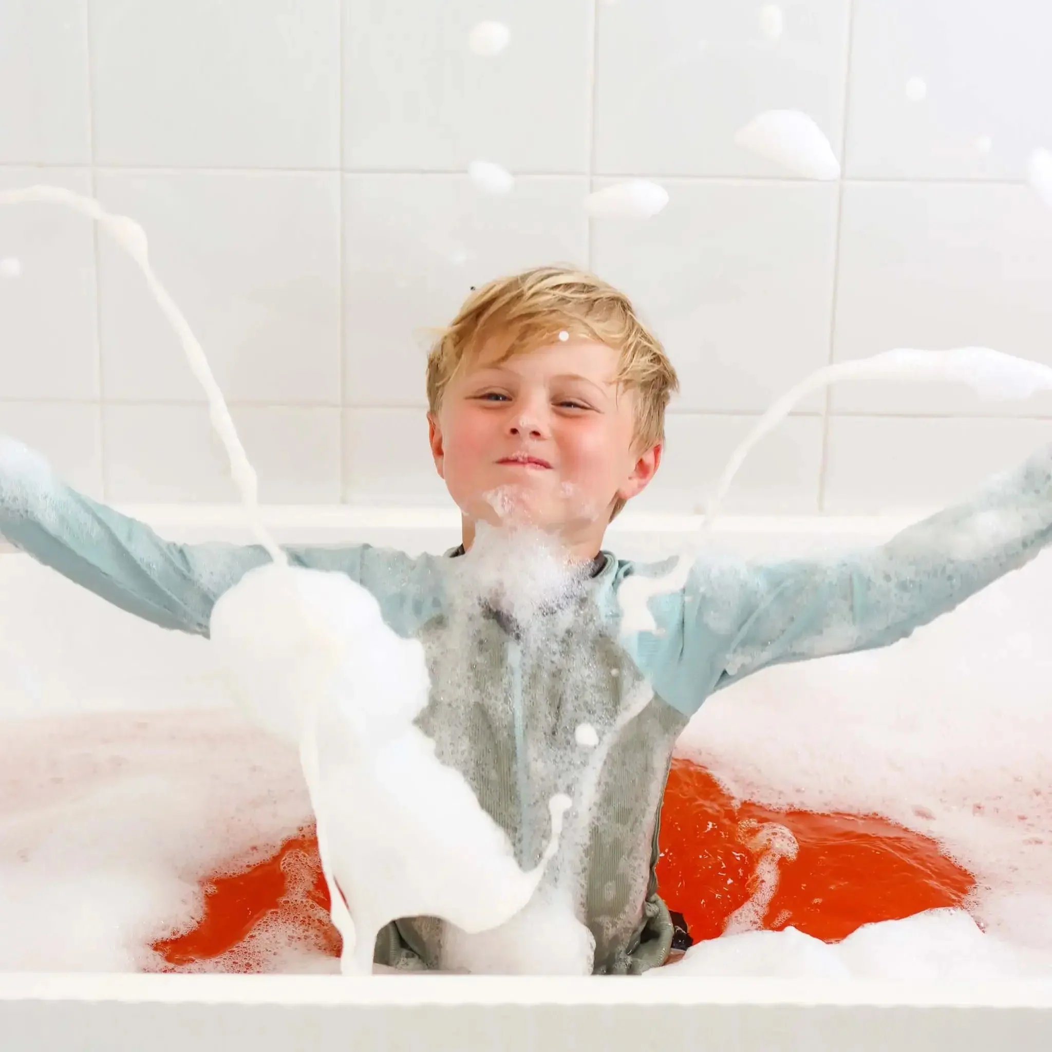 Coloured Bubble Bath - Image 3