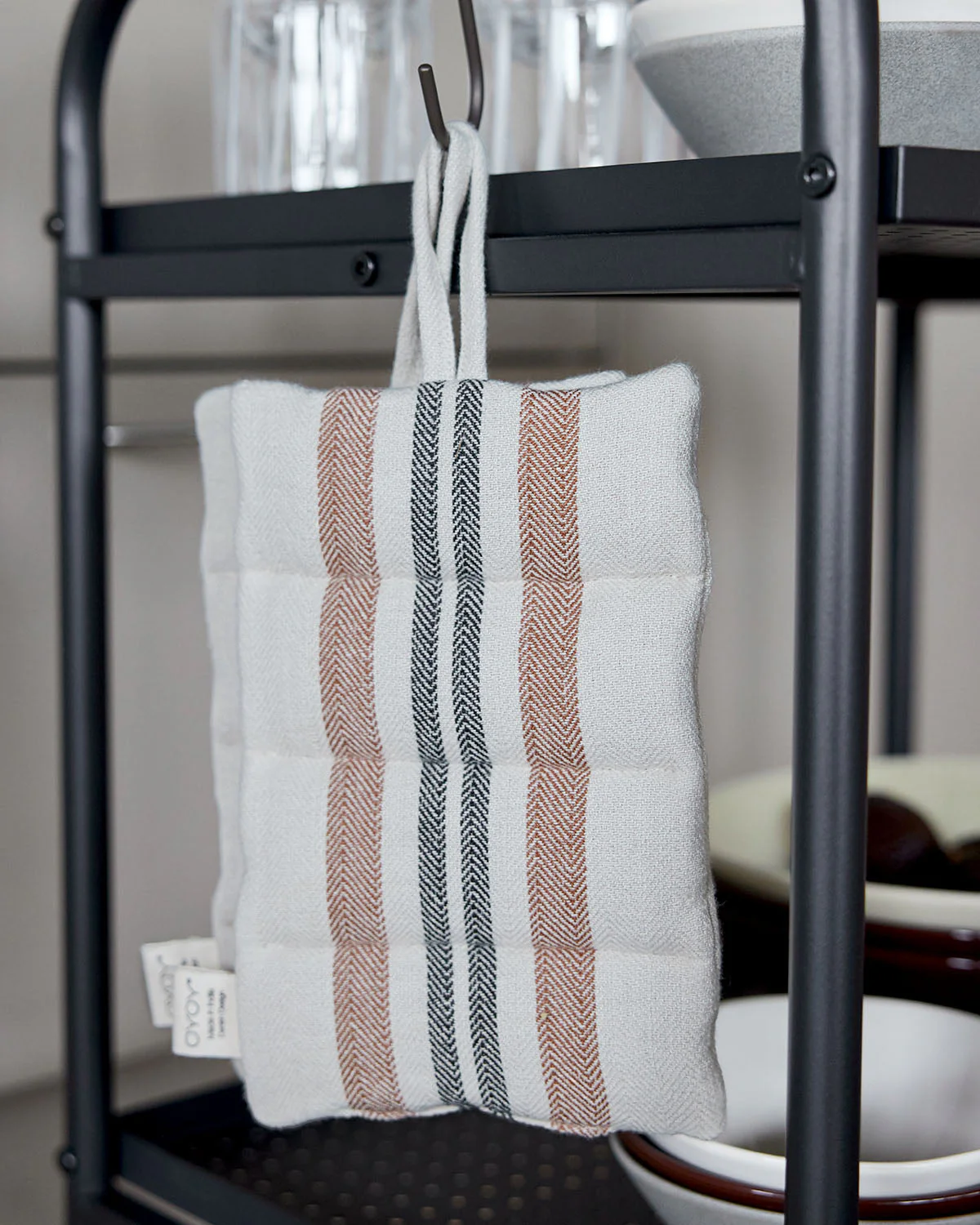 Linu Potholder Set - Image 3