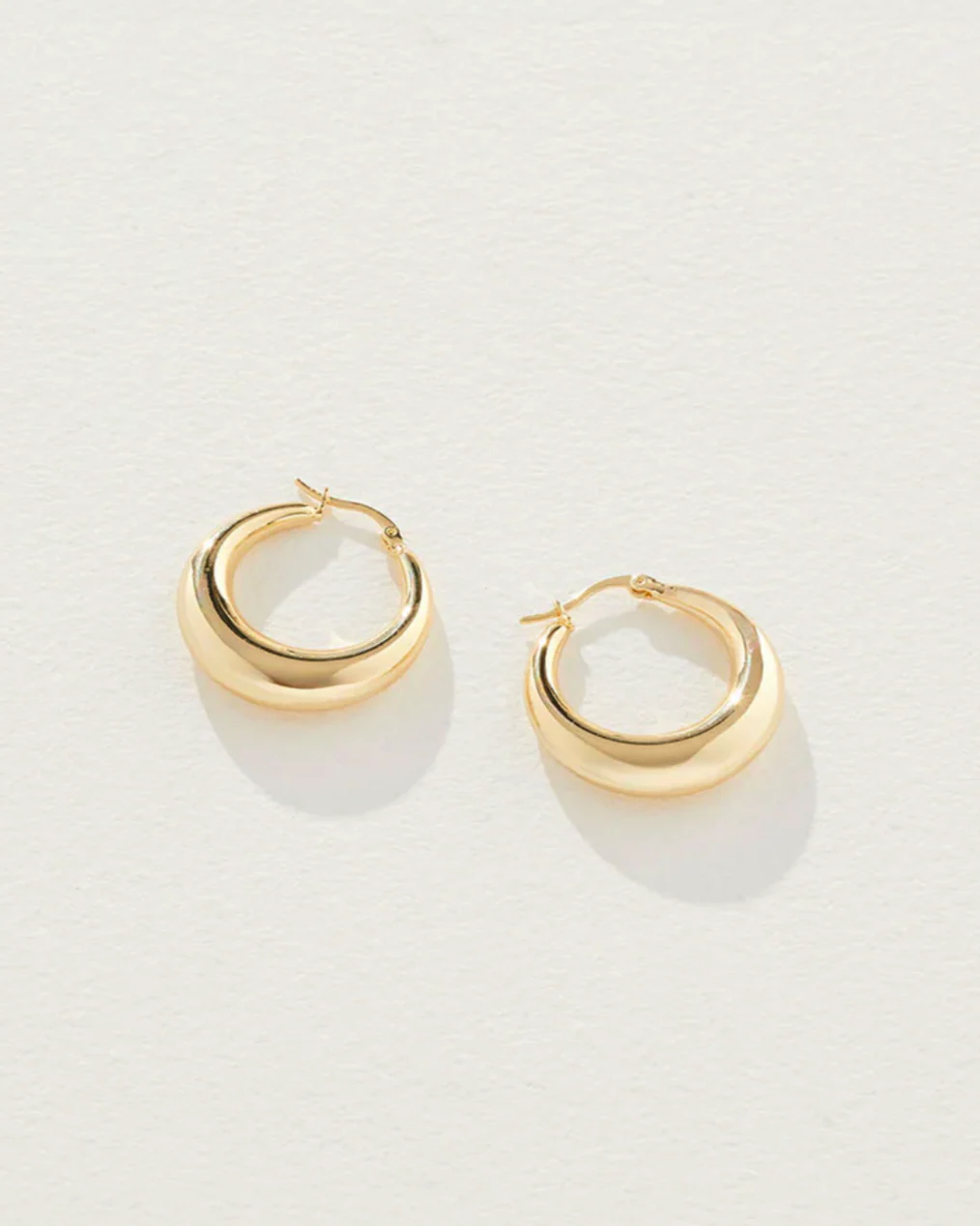 Coralia Hoops