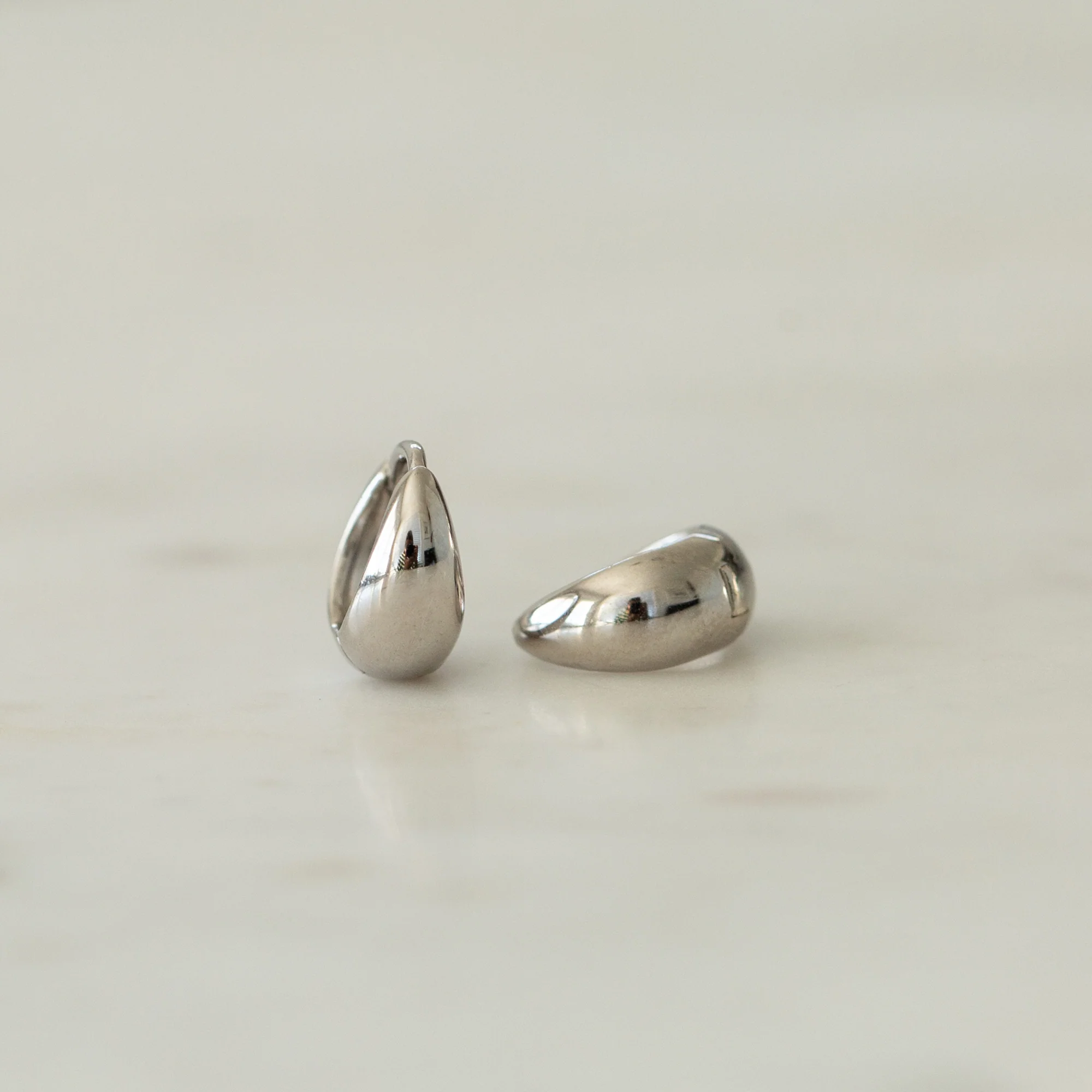 Drop Huggies - Small - Image 4